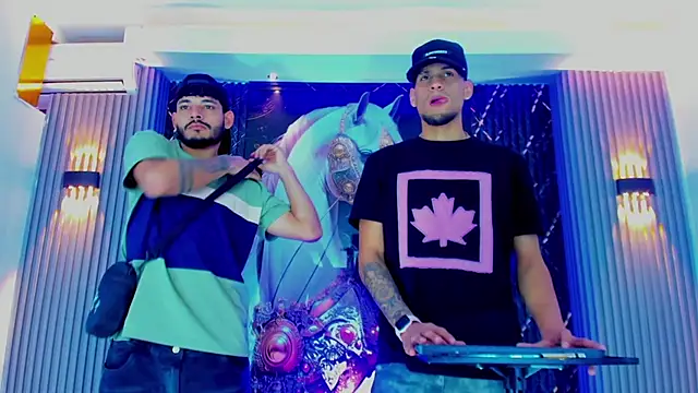 Snapshot of The_Gods_In_Diamonds chatting on January 2026 04:38:02 AM The Gods In Diamonds online show from January 2026 04:38:02 AM