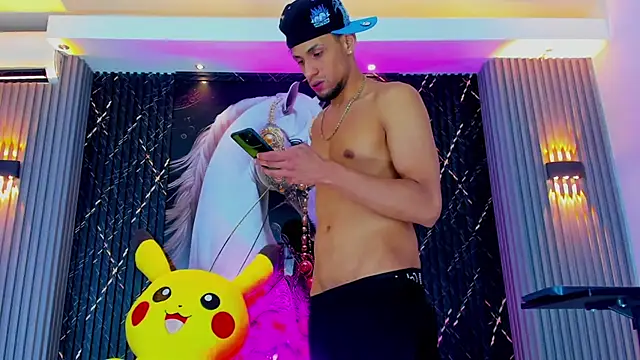 Snapshot of The_Gods_In_Diamonds chatting on January 2026 02:59:02 AM The Gods In Diamonds online show from January 2026 02:59:02 AM