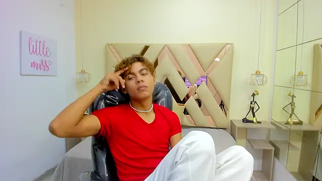 Snapshot of Anyelo_Twink chatting on February 2026 08:05:02 PM Anyelo Twink online show from February 2026 08:05:02 PM