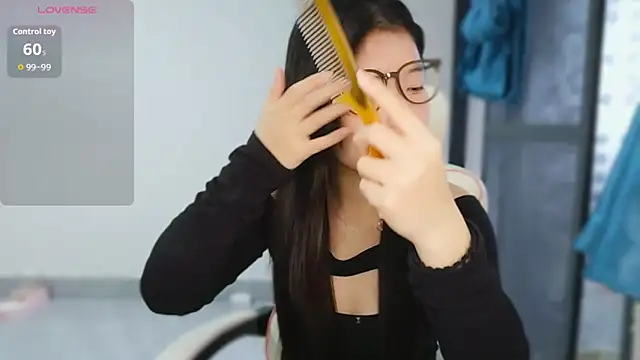 Snapshot of -XiaoYu-777 chatting on February 2026 08:34:02 AM -XiaoYu-777 online show from February 2026 08:34:02 AM