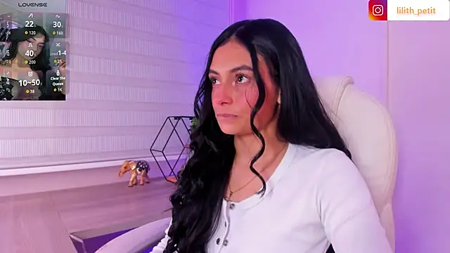 lilith petit  online show from April 2026 01:27:02 PM