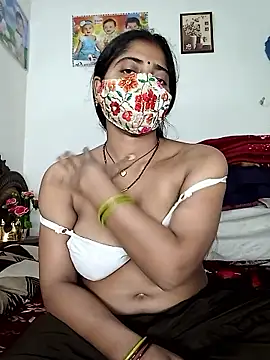 Snapshot of Angel_eyes00 chatting on February 2026 07:06:02 AM Angel eyes00 online show from February 2026 07:06:02 AM