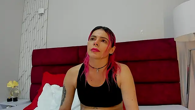 Niky santana online show from February 2026 06:29:02 PM