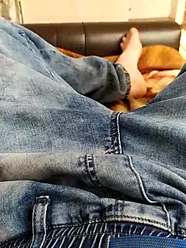 Ivan9iutt online show from April 2026 06:54:01 AM