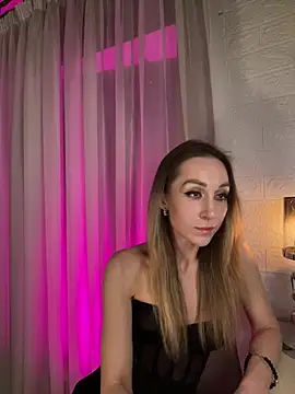 Snapshot of AnesaKis chatting on February 2026 01:54:02 AM AnesaKis online show from February 2026 01:54:02 AM