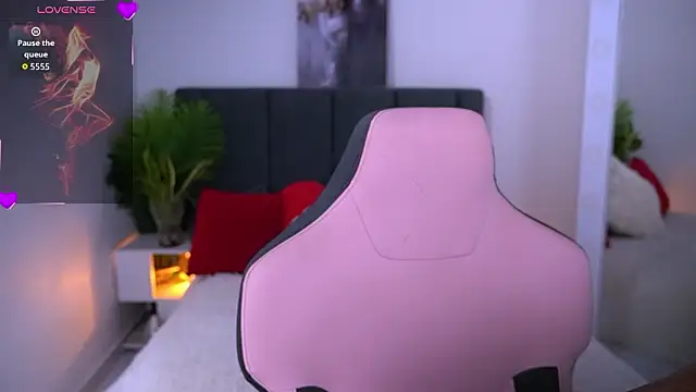 Snapshot of goldenatlasX chatting on March 2026 11:11:01 PM goldenatlasX online show from March 2026 11:11:01 PM