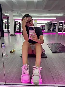 OriannaWolf online show from February 2026 01:03:02 AM