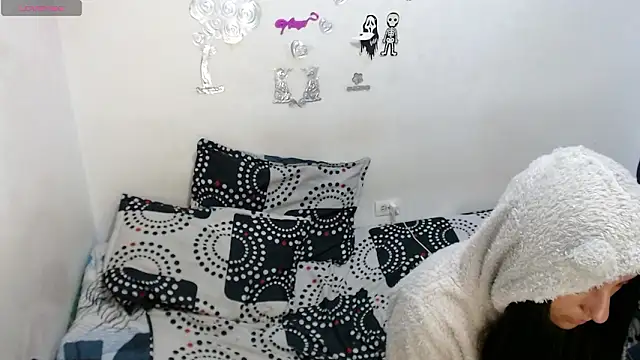 couple  party  online show from February 2026 11:45:02 PM