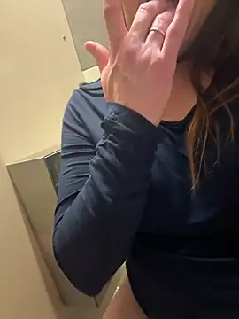 Snapshot of sluttywifemaddy chatting on January 2026 10:14:02 PM sluttywifemaddy online show from January 2026 10:14:02 PM