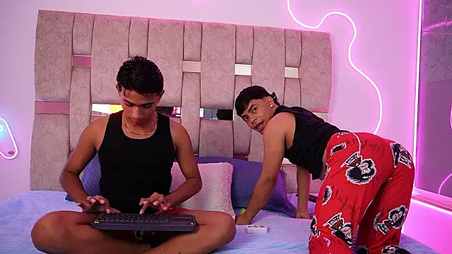 Snapshot of LiamJaxon chatting on January 2026 03:32:01 AM LiamJaxon online show from January 2026 03:32:01 AM