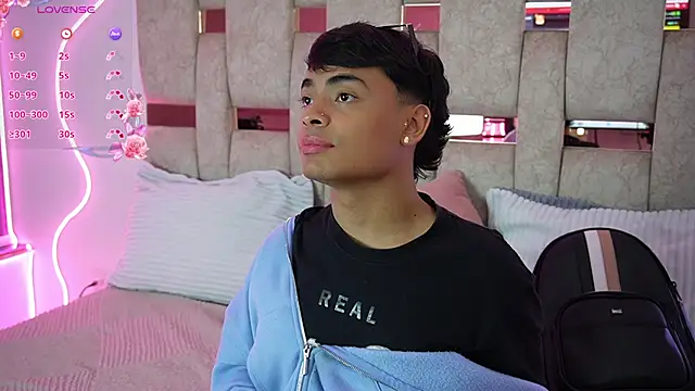 Snapshot of LiamJaxon chatting on February 2026 03:36:01 AM LiamJaxon online show from February 2026 03:36:01 AM