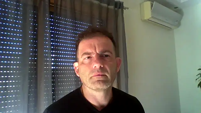 Snapshot of _grj1 chatting on April 2026 08:24:01 AM grj1 online show from April 2026 08:24:01 AM