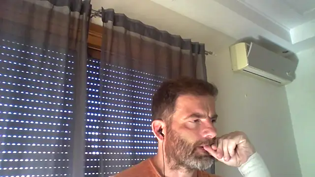 Snapshot of _grj1 chatting on May 2026 08:10:01 AM grj1 online show from May 2026 08:10:01 AM