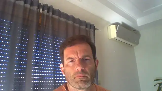 Snapshot of _grj1 chatting on June 2026 08:18:01 AM grj1 online show from June 2026 08:18:01 AM