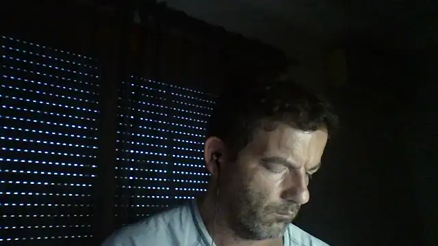 Snapshot of _grj1 chatting on June 2026 05:21:01 AM grj1 online show from June 2026 05:21:01 AM