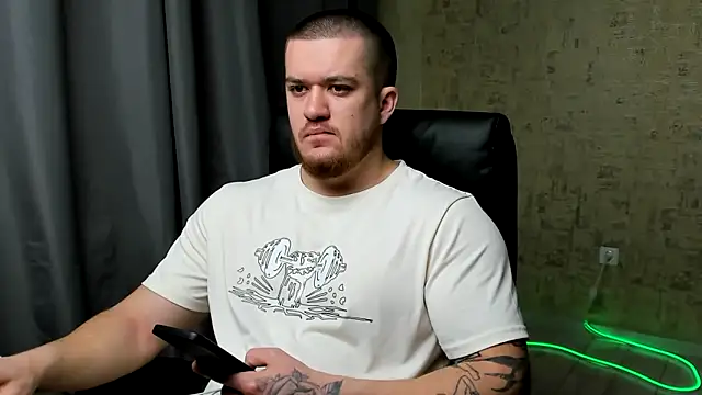 Snapshot of Well_boy chatting on February 2026 08:15:01 PM Well boy online show from February 2026 08:15:01 PM