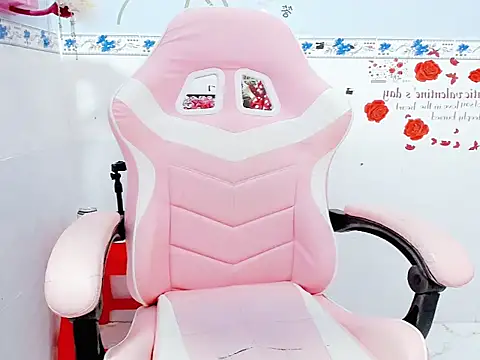 Snapshot of Anna_sexyY_ chatting on January 2026 04:50:01 AM Anna sexyY online show from January 2026 04:50:01 AM