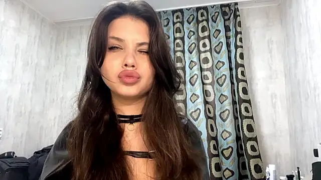 Snapshot of MaraTilIer chatting on February 2026 06:35:02 AM MaraTilIer online show from February 2026 06:35:02 AM