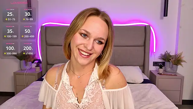 Snapshot of Ellis_Blossom chatting on February 2026 08:41:01 AM Ellis Blossom online show from February 2026 08:41:01 AM