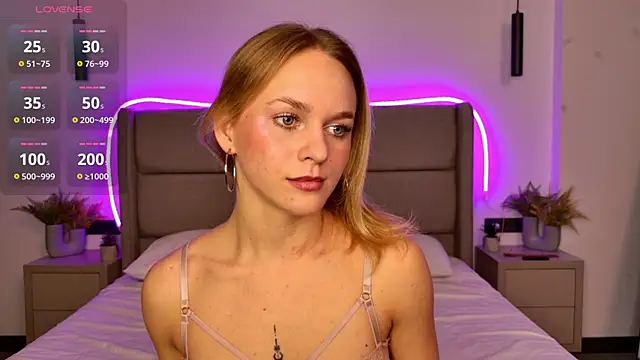 Snapshot of Ellis_Blossom chatting on February 2026 08:31:01 AM Ellis Blossom online show from February 2026 08:31:01 AM