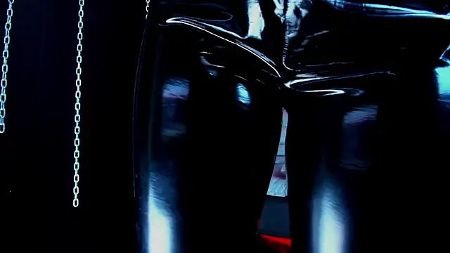 LucyStonne online show from April 2026 09:48:02 PM