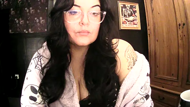 Snapshot of Miss_CurvesXXX chatting on February 2026 06:18:02 AM Miss CurvesXXX online show from February 2026 06:18:02 AM