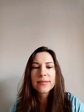 Snapshot of She-Moon chatting on January 2026 06:18:02 AM She-Moon online show from January 2026 06:18:02 AM