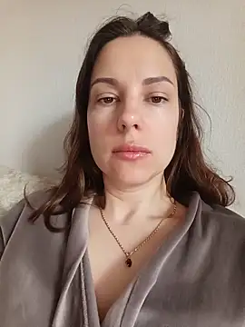 She-Moon online show from May 2026 05:35:01 AM