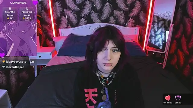 Ashley Veil online show from April 2026 02:51:02 AM