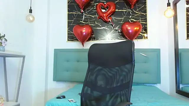 XanderGrey8 online show from February 2026 07:48:01 PM