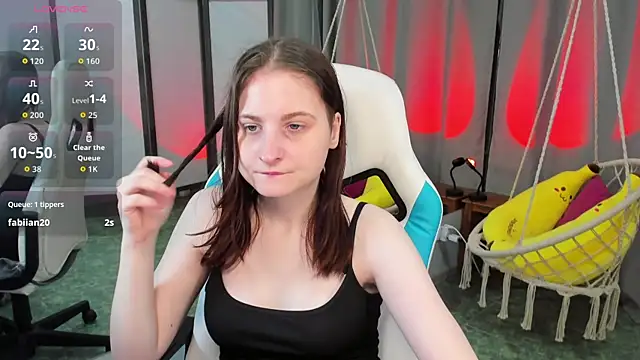 Snapshot of KiraDuvall chatting on April 2026 02:55:02 PM KiraDuvall online show from April 2026 02:55:02 PM
