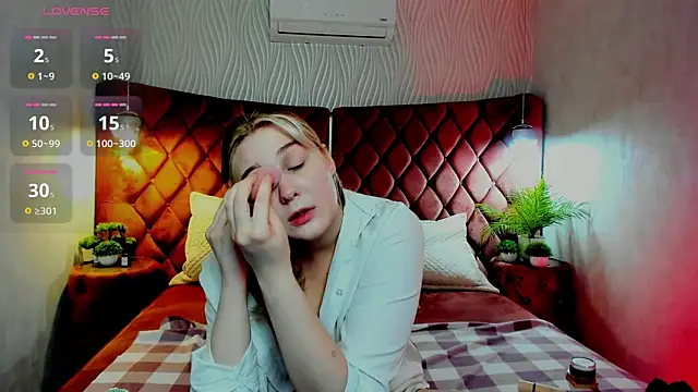 Snapshot of SusanBev chatting on February 2026 02:02:02 PM SusanBev online show from February 2026 02:02:02 PM