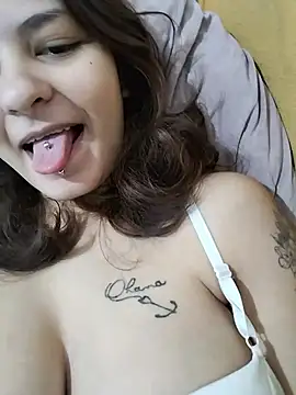 carazinho2128 online show from June 2026 09:13:01 PM