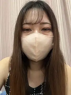 Snapshot of Runa_channel chatting on February 2026 07:32:02 AM Runa channel online show from February 2026 07:32:02 AM