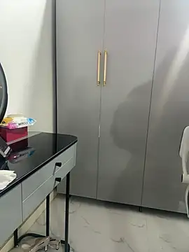 Llabi2k online show from March 2026 08:00:01 PM