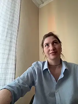 Snapshot of _Crystal_2 chatting on February 2026 02:48:02 PM Crystal 2 online show from February 2026 02:48:02 PM