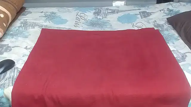 Snapshot of AssQueen32 chatting on February 2026 11:36:01 PM AssQueen32 online show from February 2026 11:36:01 PM