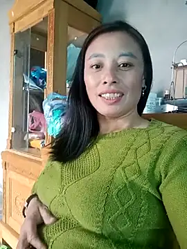 Snapshot of kaia-cam chatting on February 2026 03:55:02 AM kaia-cam online show from February 2026 03:55:02 AM