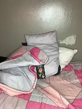 Snapshot of liztaylor chatting on January 2026 07:11:01 PM liztaylor online show from January 2026 07:11:01 PM