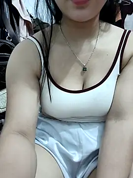 Ngocmai lazdy online show from April 2026 03:27:02 PM