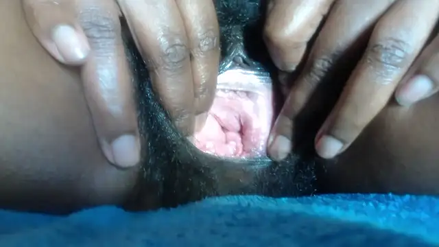 Nellybba online show from April 2026 10:33:01 PM