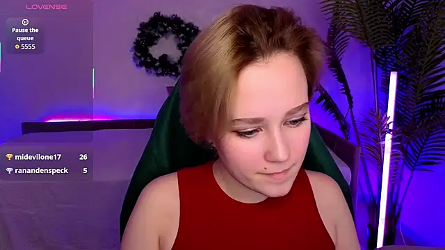 Snapshot of Ellie_Heavenly chatting on January 2026 08:30:01 AM Ellie Heavenly online show from January 2026 08:30:01 AM