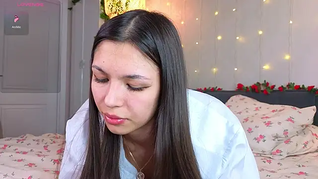 Snapshot of NeliaBermea chatting on February 2026 07:14:02 PM NeliaBermea online show from February 2026 07:14:02 PM