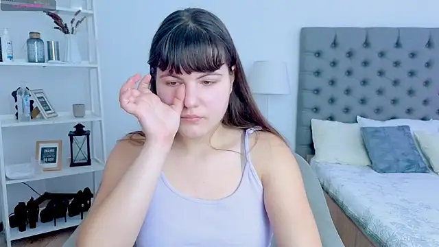 Miss  Poly online show from February 2026 01:47:01 PM