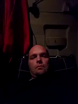 Snapshot of Ivan9999k chatting on February 2026 07:18:01 PM Ivan9999k online show from February 2026 07:18:01 PM