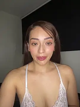 Snapshot of anny_bianchy chatting on February 2026 07:14:02 AM anny bianchy online show from February 2026 07:14:02 AM