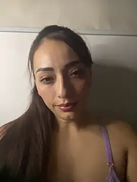 Snapshot of anny_bianchy chatting on February 2026 08:33:01 AM anny bianchy online show from February 2026 08:33:01 AM