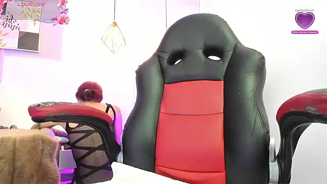 Snapshot of april_jones05 chatting on February 2026 12:06:01 PM april jones05 online show from February 2026 12:06:01 PM