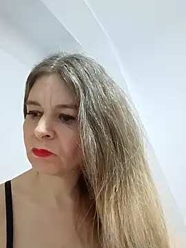 Didi2081 online show from February 2026 04:45:02 PM