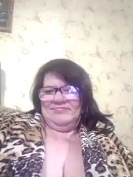 NysiOlsen online show from April 2026 06:25:01 PM
